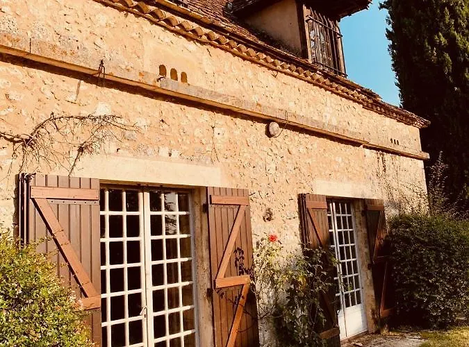 فيلة Manoir Du Suquet Bardou