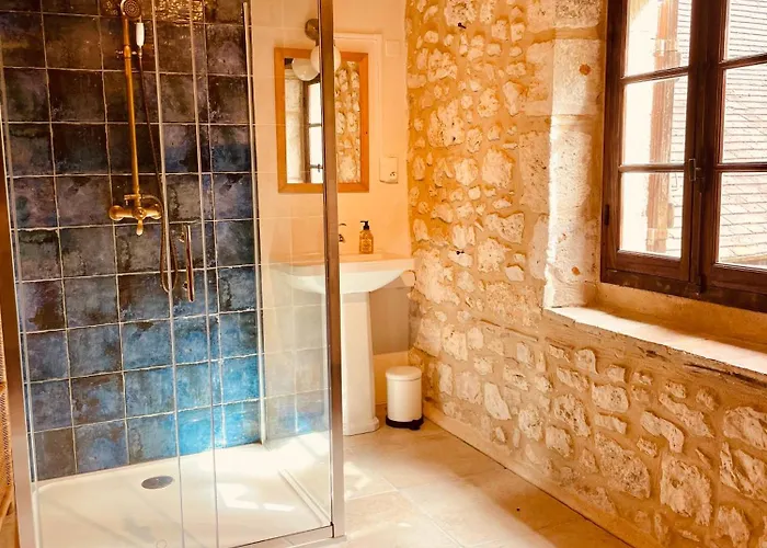 فيلة Manoir Du Suquet Bardou